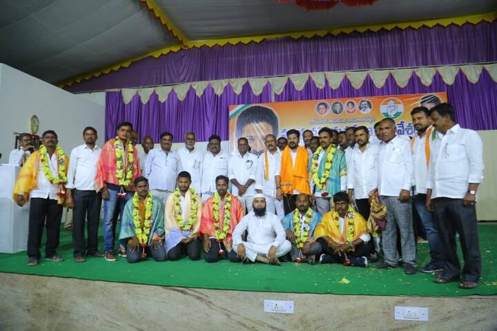 పోలీస్లను అడ్డుపెట్టుకొని తనను కొడంగల్లో ఓడించారన్న రేవంత్ రెడ్డి. కొడంగల్ను దత్తత తీసుకున్న కేటీఆర్ ఎక్కడా అని ప్రశ్నించారు.