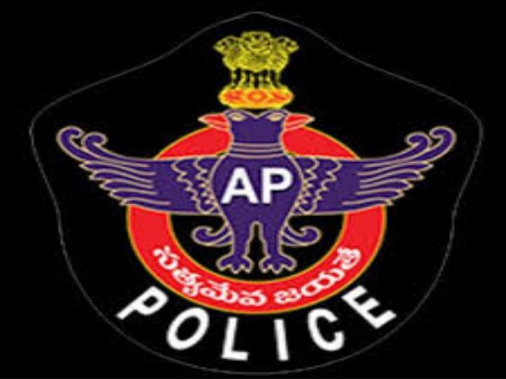 Tirumala ACP Cheating Hyderabad Business man Crime News: డబ్బు కోసం పోలీస్‌ బాస్ వక్రమార్గం.. నకిలీ డీఎస్పీ పేరుతో కోట్లు మాయం..