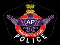 Crime News: డబ్బు కోసం పోలీస్‌ బాస్ వక్రమార్గం.. నకిలీ డీఎస్పీ పేరుతో కోట్లు మాయం..
