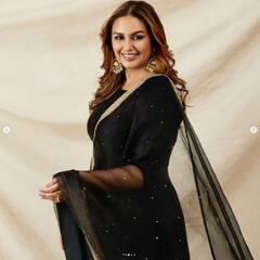 બ્લેક સાડીમાં બોલીવૂડ એક્ટ્રેસ હુમા કુરેશીએ લગાવી આગ, જુઓ તસવીરો