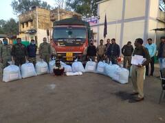 Kawardha News: करोड़ों का गांजा खपाने ले जा रहे थे यूपी, 3 तस्करों को रास्ते में ही पुलिस ने जाल बिछाकर दबोचा