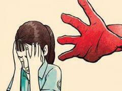 Crime News: எப்போ பாரு செல்போன்..! பெற்ற மகளை மிரட்டி பாலியல் வன்கொடுமை செய்த தந்தை - ஆந்திராவில் கொடுமை!