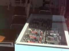 E-waste: इस नंबर पर फोन करिए, पिकअप वैन आएगी और पैसे भी देगी