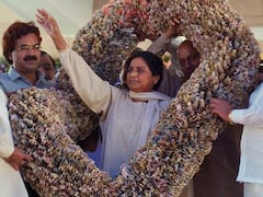 Mayawati के एक बसपा एमएलए के पास हैं 36 ट्रक, यूपी के इन करोड़पति विधायकों के पास है ऐसी गाड़ियां