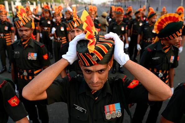 Indian Military Updates - IMU - Misuse Of Army Uniform. . Sepoy Rohan Of  Mahar Regiment - Indian Army Took Part In A Political Rally Bharat Jodo  Yatra Organised By Congress Party. .