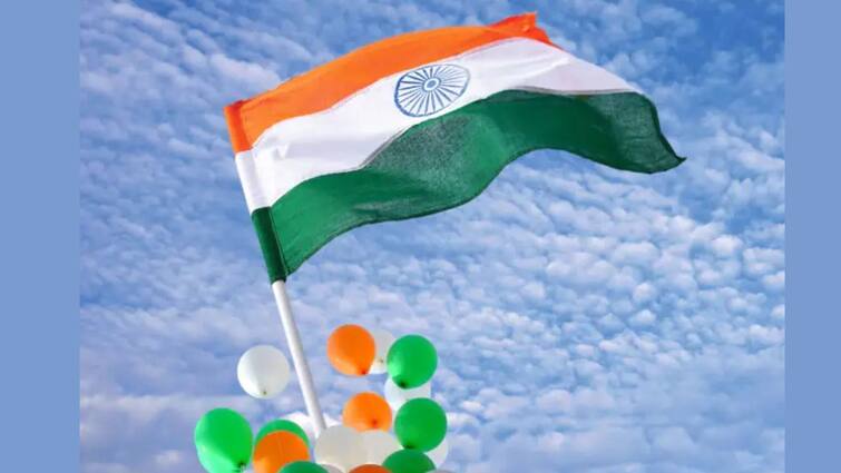 73rd Republic Day: Bollywood films that will inspire the patriot in you 73rd Republic Day:  বাড়িতেই প্রজাতন্ত্র দিবস উদযাপন? দেখে নিন একগুচ্ছ বলিউড ছবি