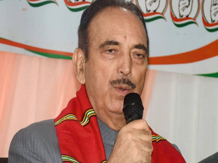 Republic Day 2022: Padma Bhushan to Ghulam Nabi Azad, know in details Republic Day 2022 Award: எதிர்க்கட்சியின் மூத்த தலைவருக்கு பத்ம விருது - குலாம் நபி ஆசாத்தை கெளரவித்த மத்திய அரசு..!