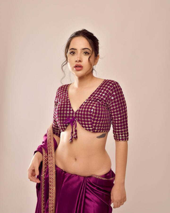 बिग बॉस ओटीटी फेम उर्फी जावेद इन दिनों अपने स्टाइल और बिंदास अंदाज से सोशल मीडिया पर छाई हुई हैं. हाल ही में उर्फी के नए स्टाइल ने फैंस को हैरान कर दिया है.