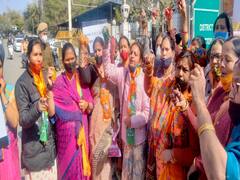 राजस्थान में रेप के बढ़ते मामलों को लेकर महिलाओं ने किया प्रदर्शन, सीएम गहलोत को लेकर कही बड़ी बात 