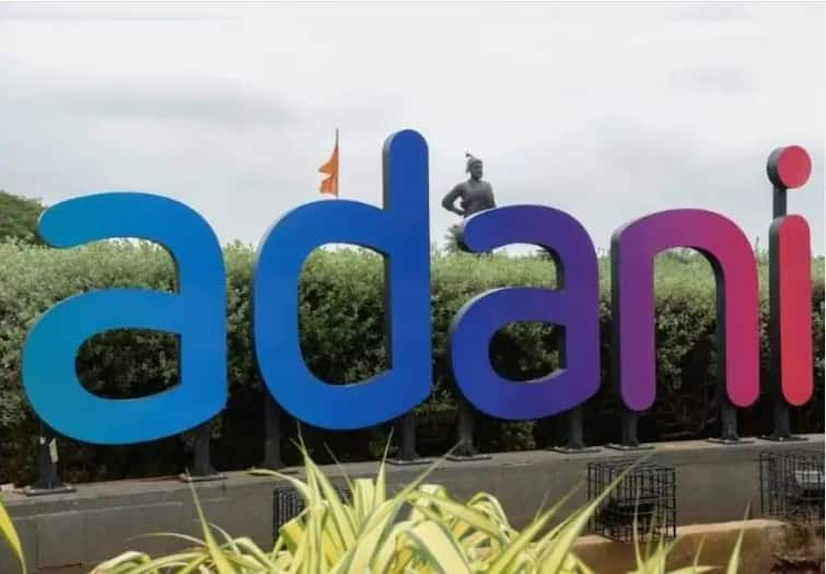 Adani group shares carshes today after noon due to profit booking Adani Group Shares Crashes: શેરબજારમાં નફા વસૂલીના કારણે ઉંઘા માથે પછડાયા અદાણી ગ્રુપના શેર