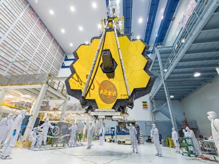 NASA Webb Telescope: பூமியில் இருந்து ஒன்றரை மில்லியன் கிலோமீட்டர்.. சுற்றுவட்ட பாதையை அடைந்தது ஜேம்ஸ் வெப் டெலஸ்கோப்..