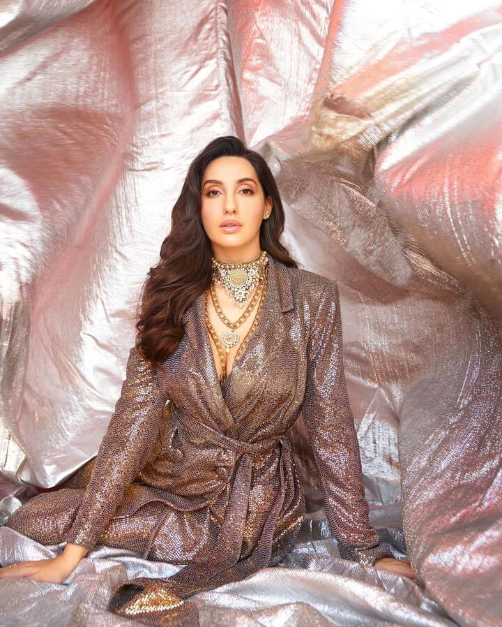 नोराचा हा लुक फॅन्सच्या पसंतीस उरतोय! (Photo Credit: Nora Fatehi Instagram)