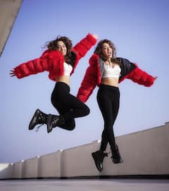 Chinki Minki Net Worth: करोड़पति हैं The Kapil Sharma Show से घर-घर में छाईं चिंकी -मिंकी, मर्सिडीज में करती हैं सफर