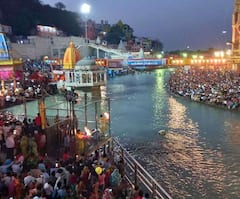 Har Ki Pauri: देवभूमि में बेहद अहम है हर की पौड़ी का महत्व, जानिए भगवान विष्णु से कैसे जुड़ा है ये गंगा घाट ?