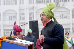 ਵਿਜੈ ਇੰਦਰ ਸਿੰਗਲਾ ਨੇ ਲਹਿਰਾਇਆ ਕੌਮੀ ਝੰਡਾ,ਬੋਲੇ ਅਮਨ-ਸ਼ਾਂਤੀ ਲਈ ਹਰ ਵਿਅਕਤੀ ਨਿਭਾਵੇ ਫਰਜ਼