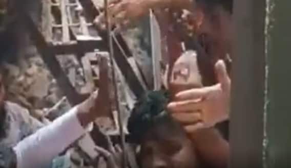 Bandra: ముంబైలో కూలిన ఐదంతస్తుల భవనం.. ఏడుగురిని కాపాడిన సిబ్బంది