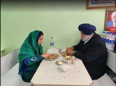 ਸੁਖਬੀਰ ਬਾਦਲ ਨੇ ਹਰਸਿਮਰਤ ਨਾਲ ਛੋਲੇ-ਕੁਲਚੇ ਦਾ ਲਿਆ ਆਨੰਦ