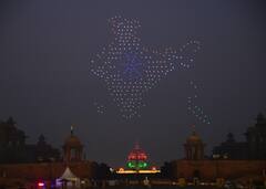 Republic Day 2022: गणतंत्र दिवस पर विजय चौक पर दिखी 'न्यू इंडिया' की झलक, देखें मनमोहक तस्वीरें