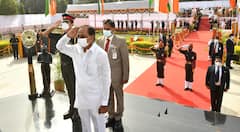 In Pics: గణతంత్ర వేడుకల్లో సీఎం కేసీఆర్.. అమర వీరుల స్తూపానికి నివాళులు