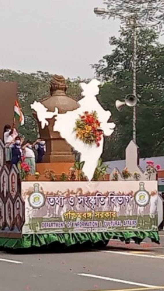 রেড রোডে বাংলার নেতাজি ট্যাবলোর প্রদর্শনী