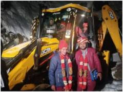 दुल्हन को घर लाने की थी जल्दी, नहीं हुआ सब्र तो घोड़ा-गाड़ी नहीं, JCB से बारात लेकर पहुंचा दूल्हा
