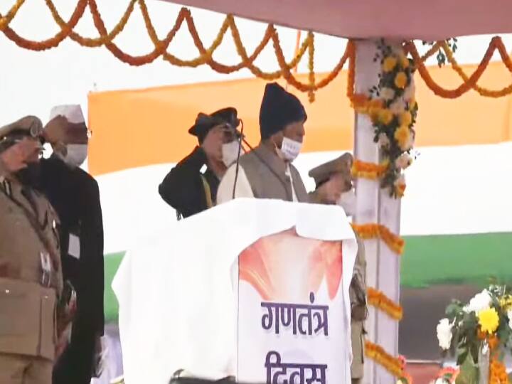 Republic Day 2022: Governor Phagu Chauhan hoisted Flag in Gandhi Maidan Patna, Chief Minister Nitish Kumar congratulated the countrymen ann Republic Day 2022: पटना के गांधी मैदान में राज्यपाल फागू चौहान ने फहराया तिरंगा, मुख्यमंत्री ने दी देशवासियों को बधाई