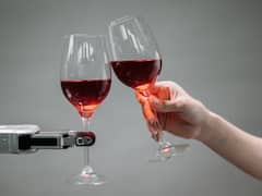 Red Wine For Covid 19: బీరు వద్దు.. రెడ్ వైన్ ముద్దు.. కరోనాకు ఇదే తగిన ‘మందు’.. స్టడీలో షాకింగ్ విషయాలు వెల్లడి