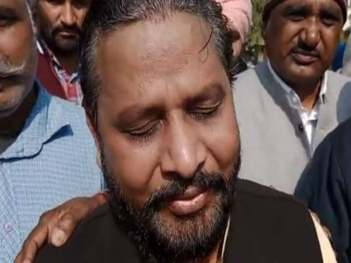 Congress cut ferozepur rural MLA satkar kaur ticket, husband cry after hearing news ANN Punjab Election: कांग्रेस ने विधायक सत्कार कौर का काटा टिकट, फूट फूटकर रोने लगे उनके पति जसमेल सिंह