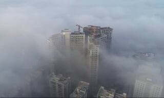 Surat : શહેરમાં સવારે સર્જાયું હિલ સ્ટેશન જેવું વાતાવરણ, લોકોને કેટલા દિવસ લગી ઠંડીમાં થરથરવું પડશે ?