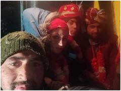 दुल्हन को घर लाने की थी जल्दी, नहीं हुआ सब्र तो घोड़ा-गाड़ी नहीं, JCB से बारात लेकर पहुंचा दूल्हा