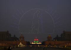 Republic Day 2022: गणतंत्र दिवस पर विजय चौक पर दिखी 'न्यू इंडिया' की झलक, देखें मनमोहक तस्वीरें