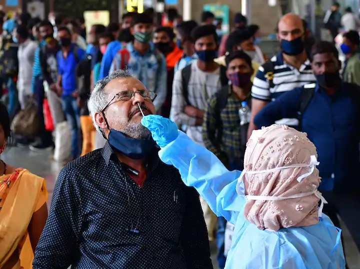 Chhattisgarh Corona Cases: छत्तीसगढ़ में पिछले 24 घंटे में 3 हजार से ज्यादा नए कोरोना केस, 10 लोगों की मौत
