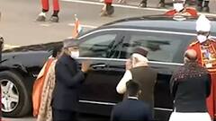 Republic Day 2022: लोगों का अभिवादन कर पत्नी के साथ लौटे President Ram Nath Kovind, PM Modi ने किया विदा