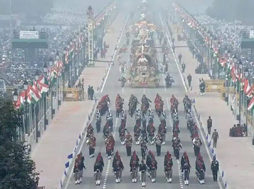 Republic Day The effect of the corona epidemic was visible on the Republic Day parade only so many people could attend Republic Day: गणतंत्र दिवस परेड पर दिखा कोरोना महामारी का असर, केवल इतने लोग हो सके शामिल