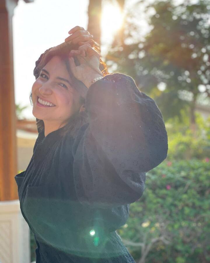 अनुष्काचे स्वत:चे प्रोडक्शन हाऊस आहे. तिच्या या प्रोडक्शन हाऊसचे नाव क्लीन स्लेट फिल्म्स प्राइव्हेट असं आहे.