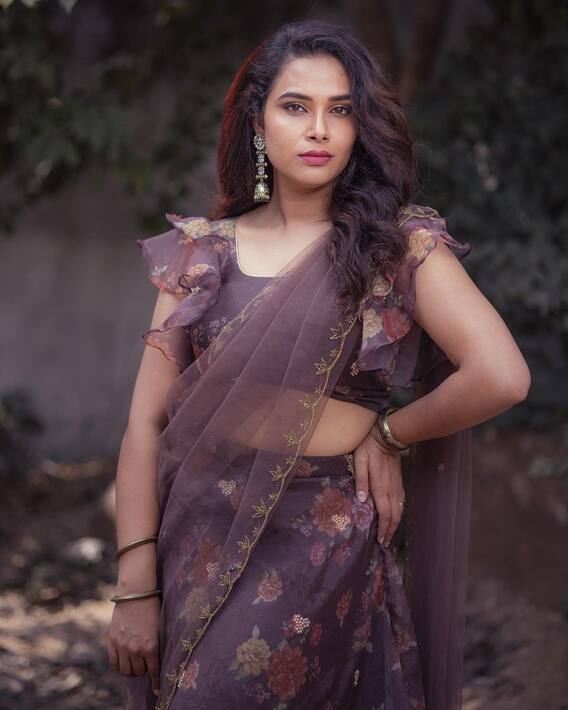 Hariteja Photos:  నాజూగ్గా మారిన హరితేజ.. తాజాగా షేర్ చేసిన ఫొటోస్ వైరల్