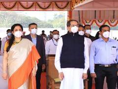 Republic Day : शिवाजी पार्क येथे आयोजित मुख्य शासकीय कार्य्रक्रमात मुख्यमंत्री उद्धव ठाकरे यांची हजेरी!