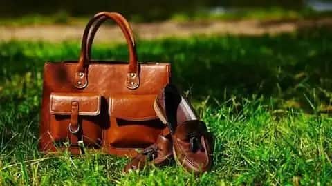 લેધરની કોઇપણ આઇટમને આપ આકરા તાપમાં ન સૂકવો, આકરા તાપથી લેધરની વસ્તુ સંકોચાય જાય છે. એન્ટી સેપ્ટીક લિકવિડનો ઉપયોગ લેધર આઇટમ સાફ કરવા માટે કરી શકાય છે. આવુ કરવાથી બેક્ટેરિયા નથી થતાં.