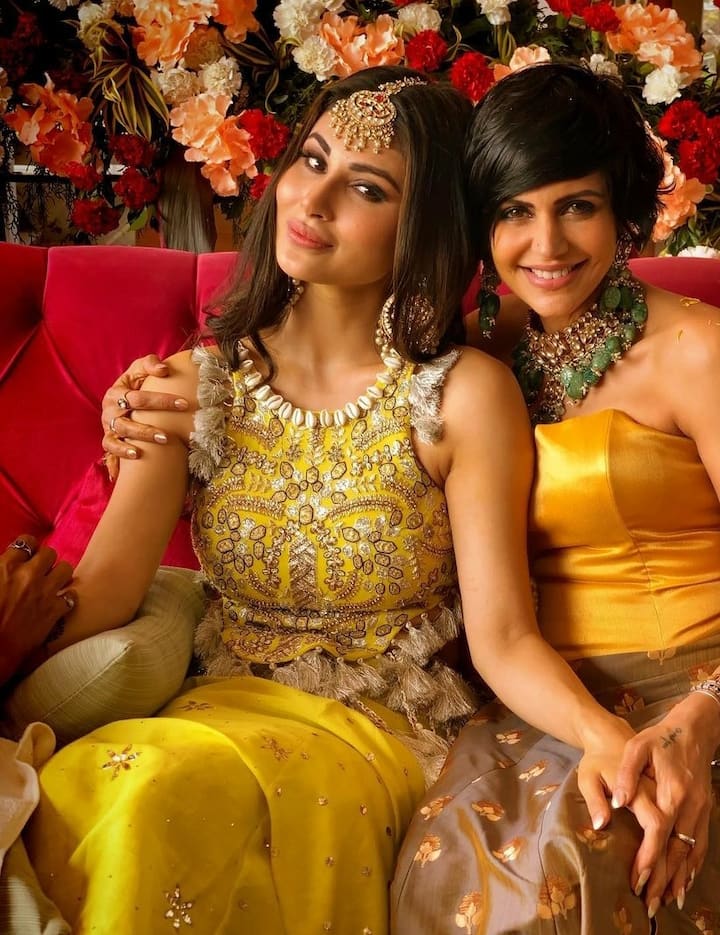 ఈ వేడుకలకు ఆమె వేసుకున్న కాస్ట్యూమ్స్ ఆకట్టుకుంటున్నాయి. (Photo Courtesy: Instagram)