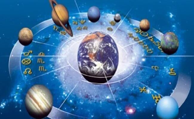 Five planets will be together in Capricorn in February five planets in makar rashi predictions about five planets અદભૂત સંયોગ: શનિની પ્રિય રાશિમાં બની રહ્યો છે પંચગ્રહી યોગ, આ ત્રણ રાશિના લોકો માટે પ્રબળ ધનલાભનો બની રહ્યો છે યોગ