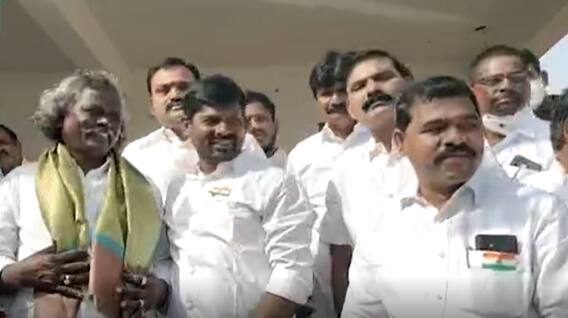 Kinnera Mogulaiah : రిప్లబిక్ డే వేడుకల్లో భాగంగా కిన్నెర మొగులయ్యకు సత్కారం