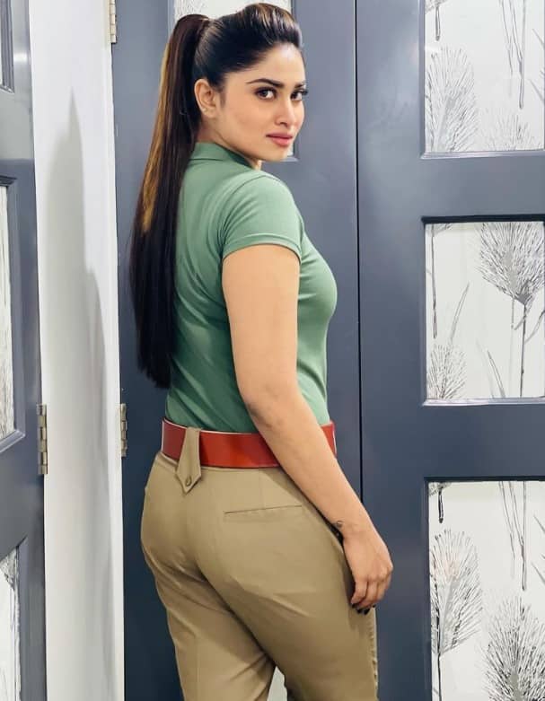 மழை மேகம் வரும் போதே மயில் தோகை விரியாதோ அழைத்தேன் வா அன்பே
