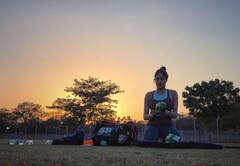 Mr. & Mrs. Mahi : क्रिकेटच्या मैदानावर उतरली जान्हवी कपूर, 'या' बड्या क्रिकेटपटूकडून घेतेय ट्रेनिंग