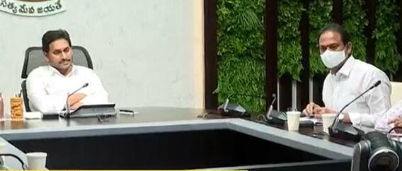 CM JAGAN: రాష్ట్రంలో కొవిడ్ పరిస్థితులపై సమీక్ష నిర్వహించిన సీఎం వైఎస్ జగన్