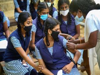 Covid Vaccination:  15- 18 வயது வரையில் இருப்பவர்களுக்கான தடுப்பூசி.. இதுதான் மத்திய அரசின் வழிமுறைகள்