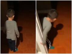 Watch: पहली बार अपनी ही परछाई को देख निकल पड़ी बच्चे की चीख, मां ने कराया शांत