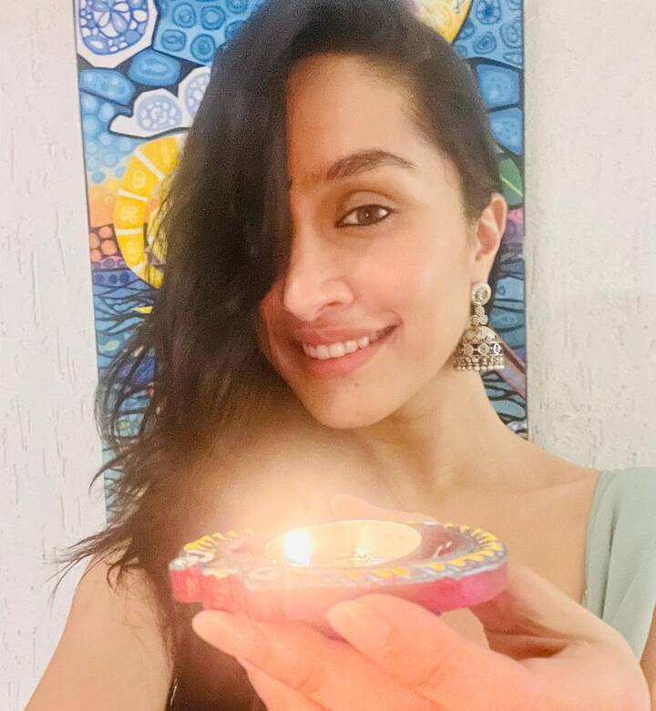 శ్రద్ధా కపూర్ మేకప్ లేని ఫోటోలు -Image credit: Shraddhakapoor/Instagram
