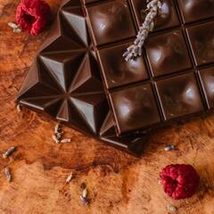 Happy Chocolate Day 2022:  ये है चॉकलेट और डार्क चॉकलेट में अंतर, जानें कौन-सी है आपके लिए बेहतर