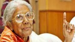 Sandhya Mukherjee: করোনা আক্রান্ত 'গীতশ্রী' সন্ধ্যা মুখোপাধ্যায়, অ্যাপোলো হাসপাতালে চিকিৎসাধীন | Bangla News