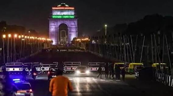 Weekedn Curfew Lifted : రాజధాని నగరంలో మారిన కోవిడ్ గైడ్ లైన్స్...బార్లు, రెస్టారెంట్లు రీ ఓపెన్